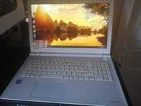 Laptop Toshiba I5 quadcore 2.4 ghz 8gb ram ssd 250gb FullHD baterie 4h