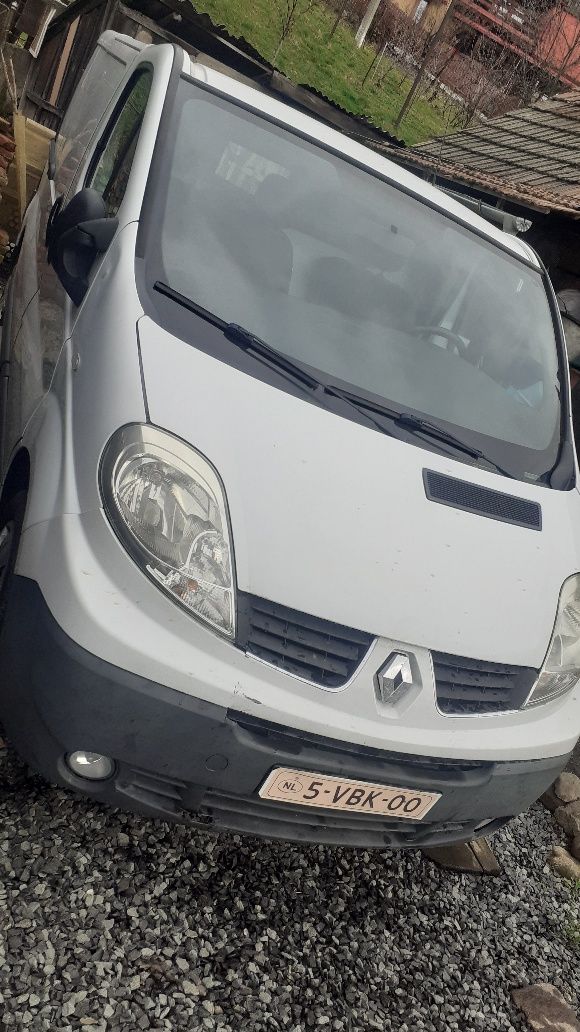 Trafic/Vivaro/Primastar 2.5 dci 2009 Semi-automat