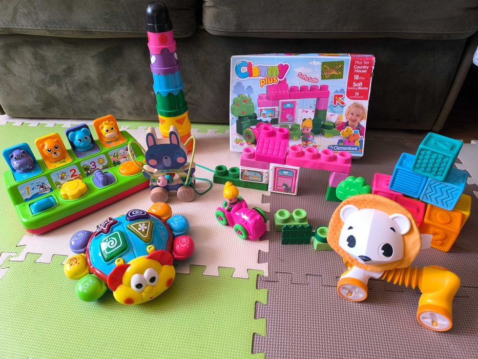 Бебешки играчки (конструктор,музикални, пирамида)