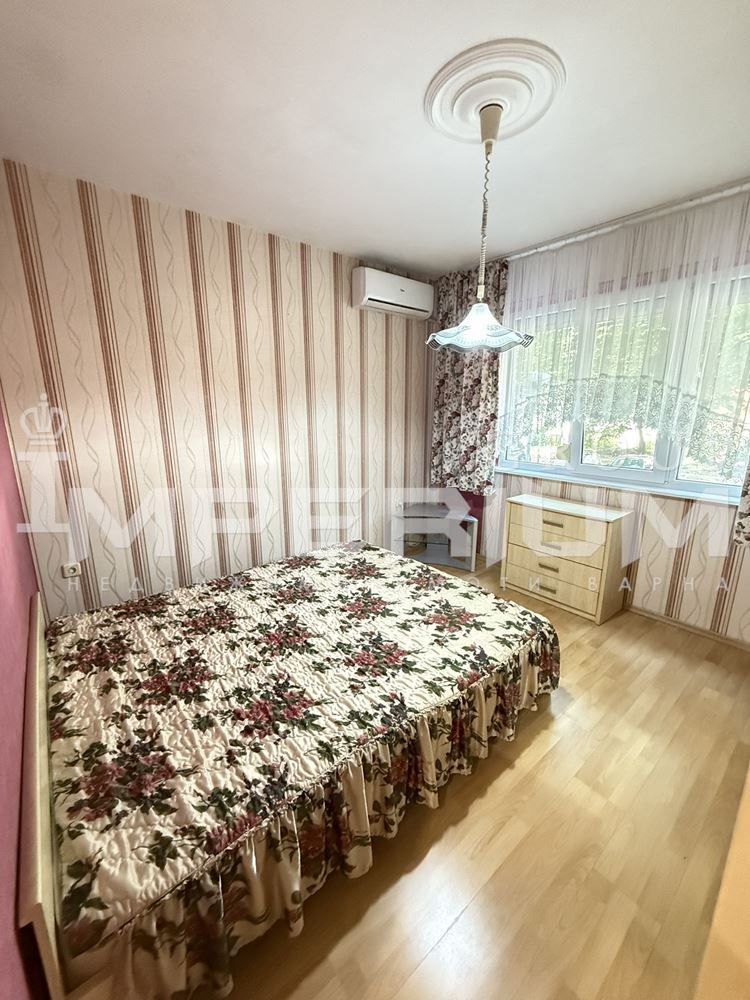ЧЕТИРИ отделни стаи * под наем * Лятно кино Тракия * 4 климатика