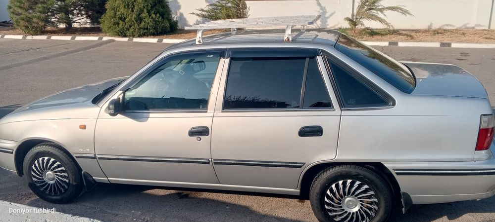 Продаёт нексия сонс трамблёр 2004 года