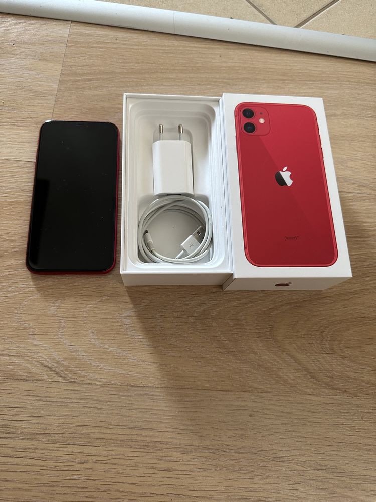 IPhone 11 red 64GB версия 83% батерия