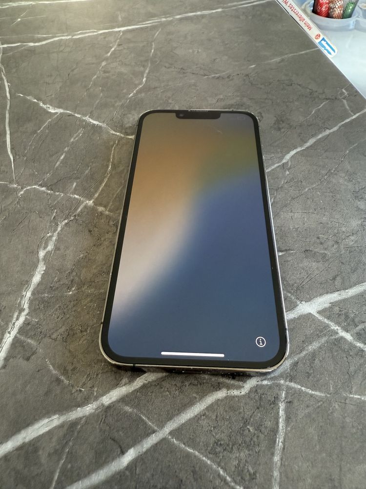 Vând iPhone 13 Pro, 128 GB, culoare Graphite