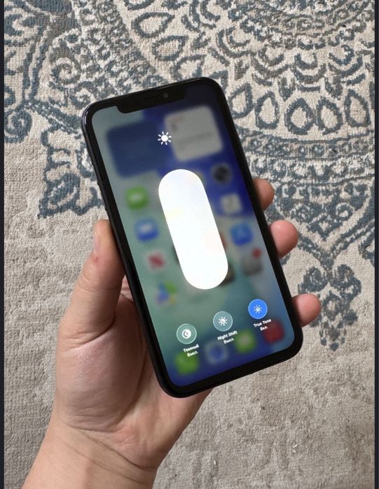 Продам айфон 11 или обменяю