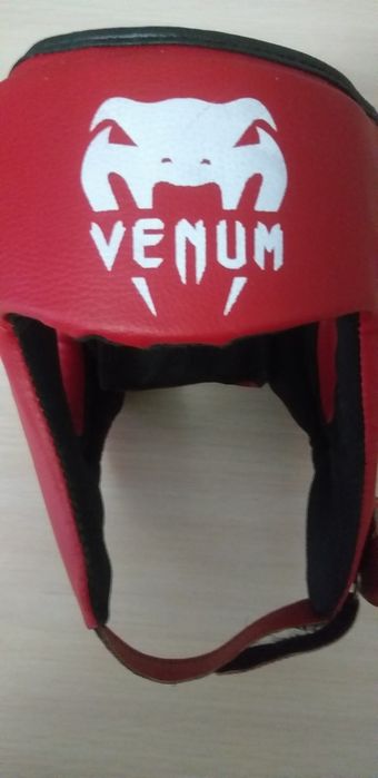 Продам шлем боксёрский.