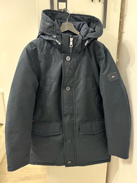 Ново Tommy Hilfiger яке с пух