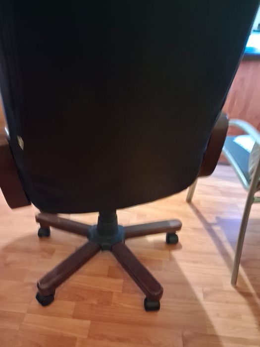 Scaun de birou din piele