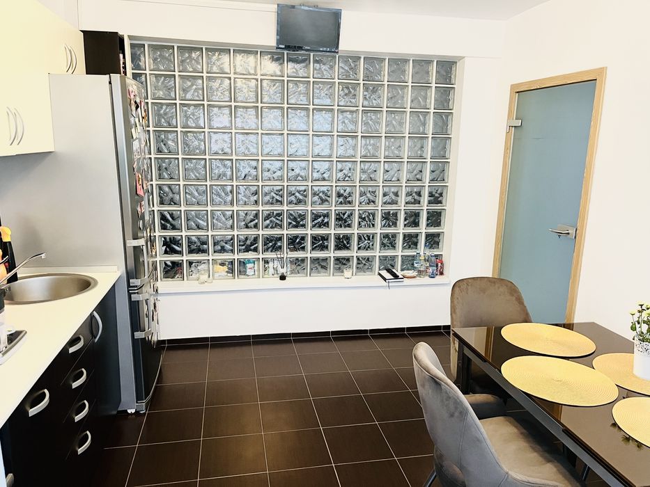 Apartament 3 camere - 74 MP - 2 Balcoane - Loc Parcare - Turnisor