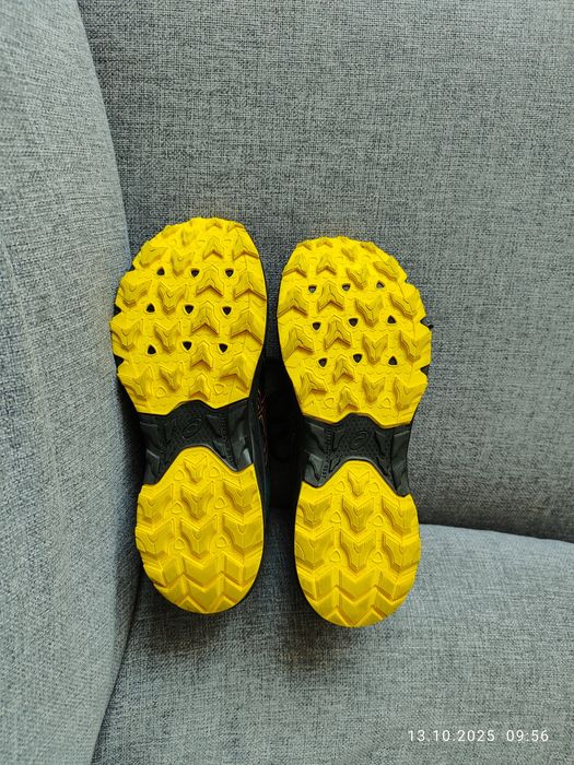 Маратонки за бягане ASICS Pre Venture 9 Gs