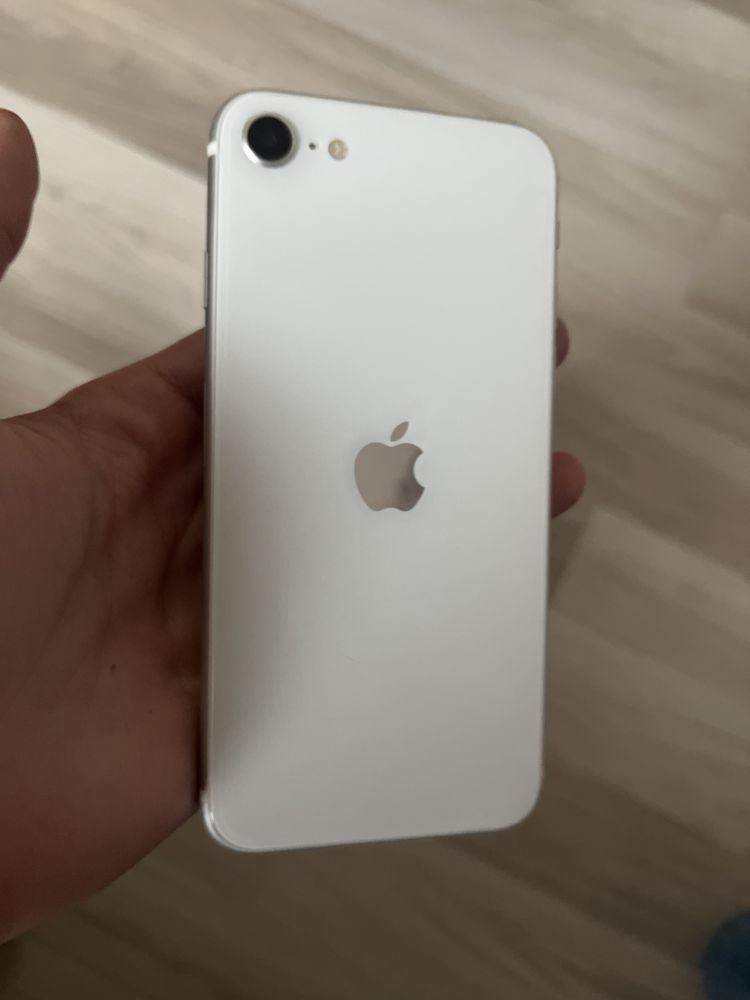 Iphone SE 2 блокиран
