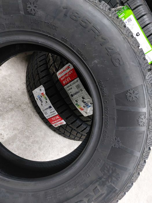 НОВИ зимни ROADX 185/80/14C 102R DOT 1724