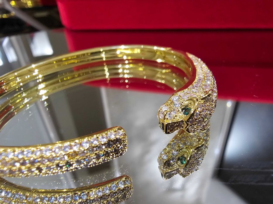 CARTIER Panthere de Cartier Gold Diamonds Дамска Гривна
