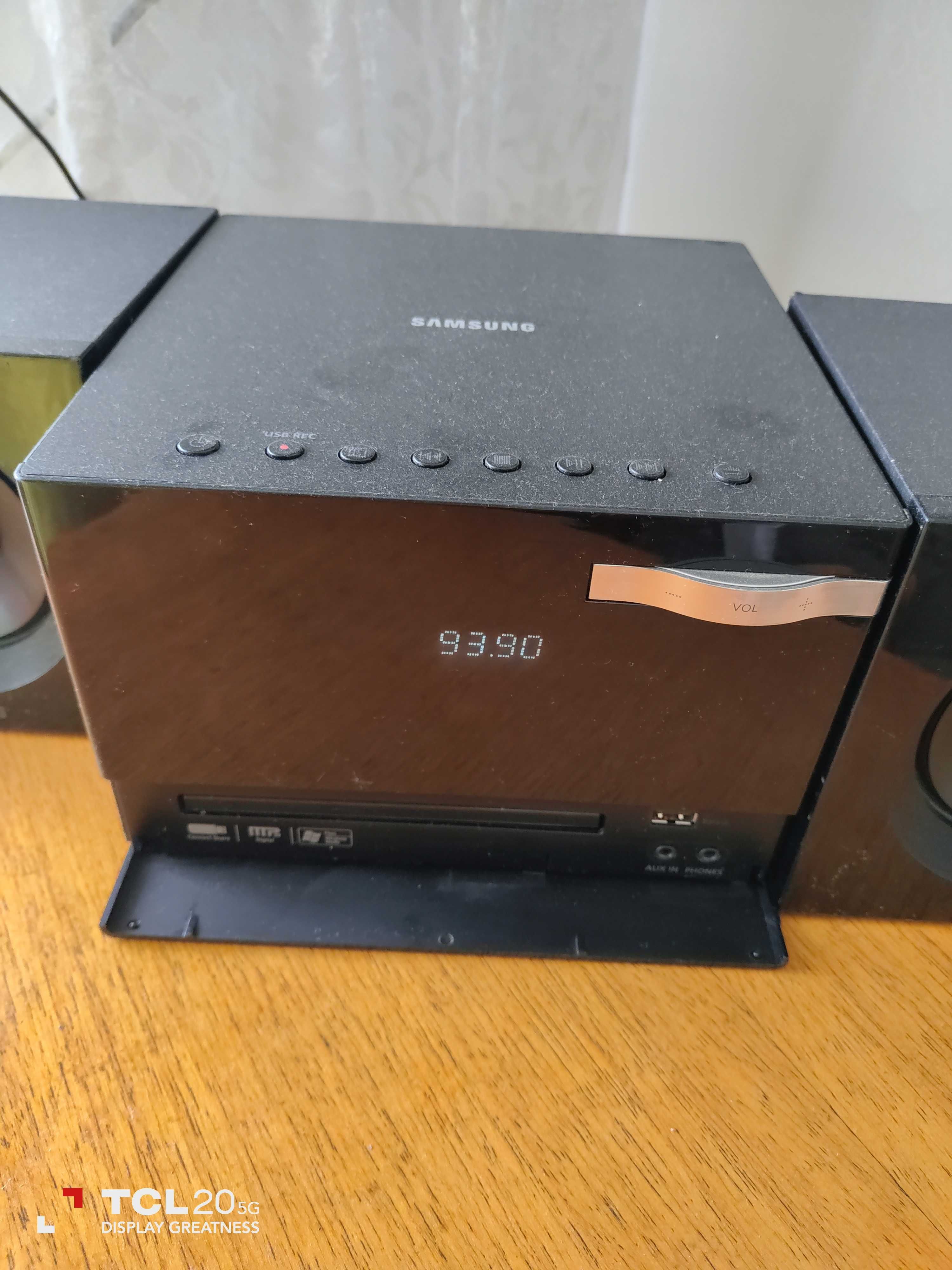 Samsung MM-D320 HiFi Micro System