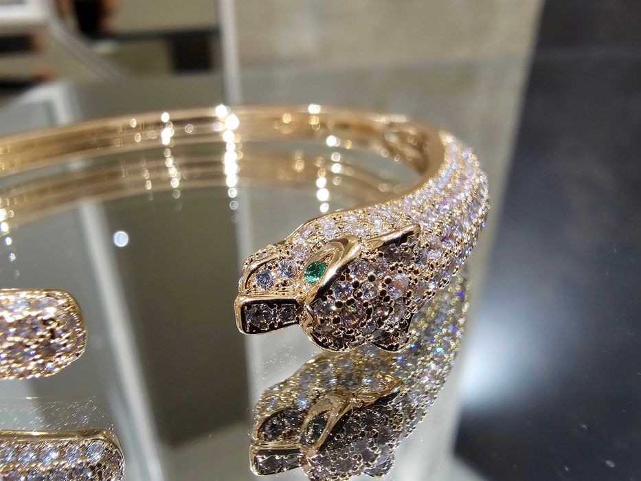 CARTIER Panthere de Cartier Rose Gold Diamonds Дамска Гривна