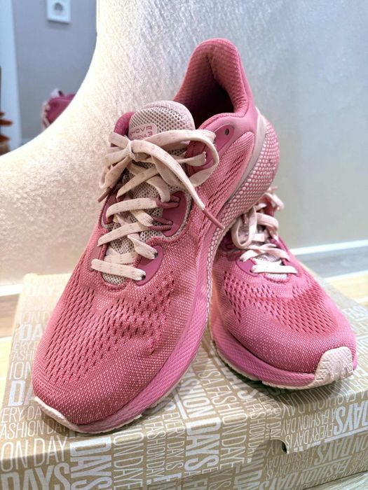 Маратонки за бягане Under Amour 38 номер