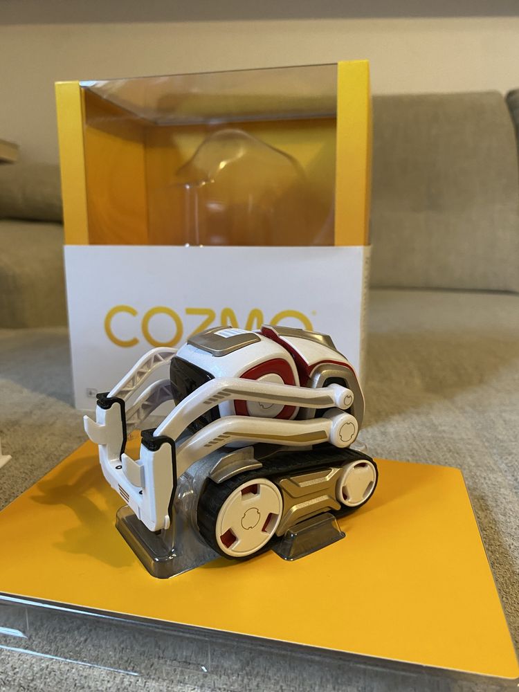 Cozmo Robot by Anki- A fun & interactive toy robot perfect for kids