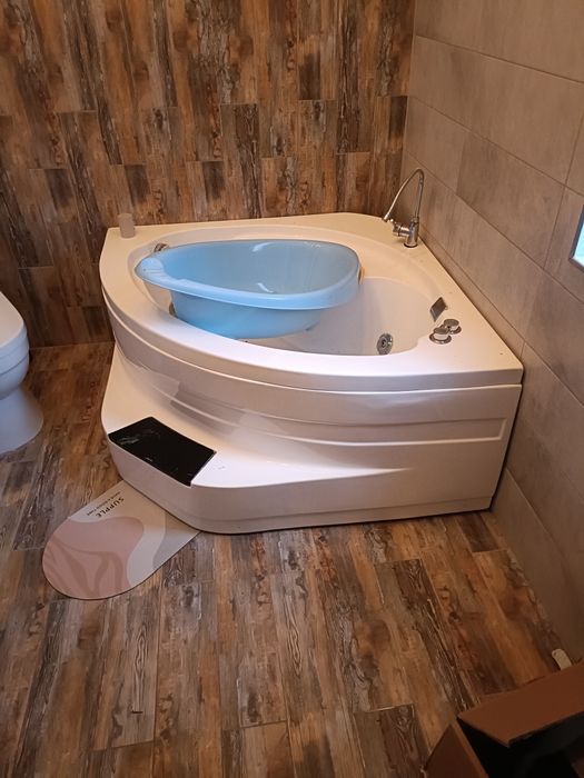 Джакузи с гидромассажем