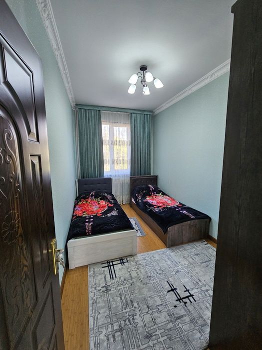 Чиланзар 12кв 4/3/4 квартира сотилади тоза ремонтда мебель техника бн