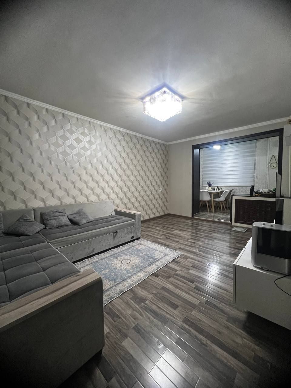 Продам квартиру Буюк ипак йули 3/4/5 70м2