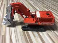 Macheta metalica Conrad Hidroexcavator cu șenile O&K RH 120 C
