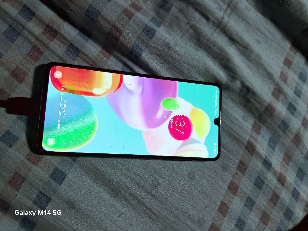 IPhone galaxsy A 41 sotiladi yoki knopichniy yangi telga vozvrot qilin