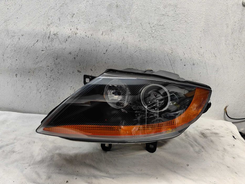 Оригинален фар БМВ Е85  BMW Z4 E85 Xenon