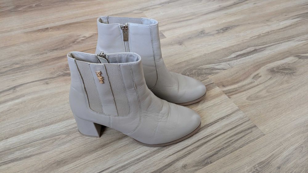 Дамски елегантни боти