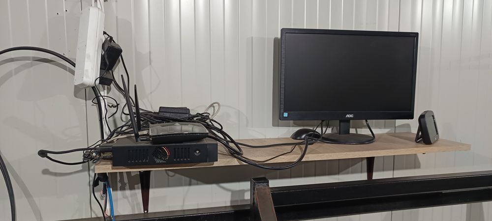 Vând sistem de supraveghere video dahua