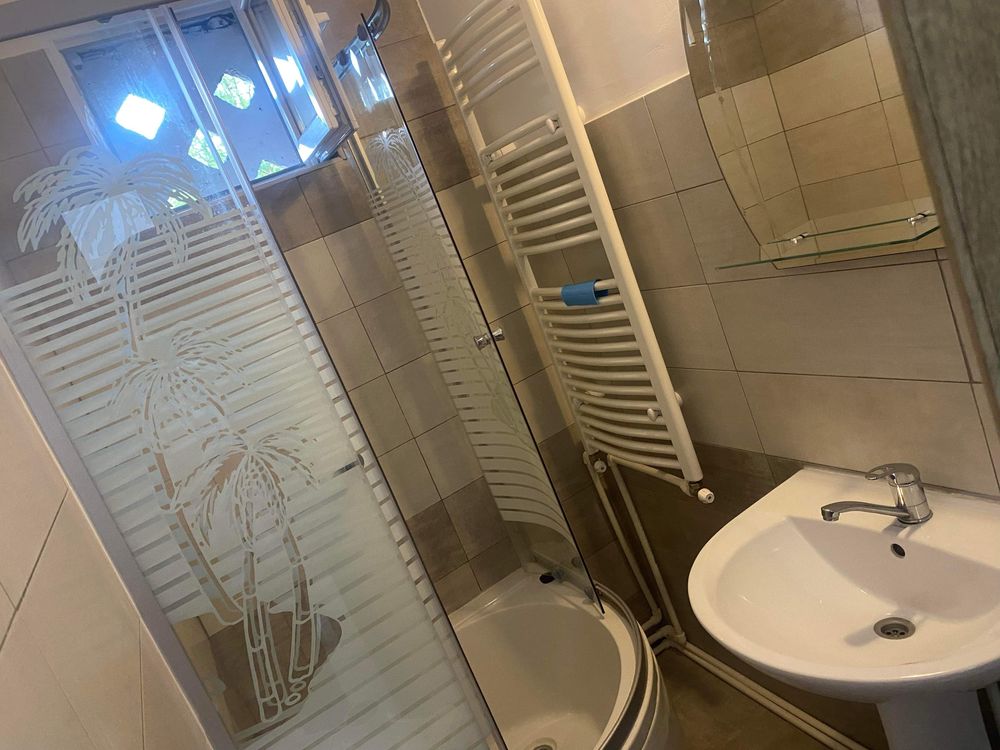 Apartament 2 camere de inchiriat…Ma gasiti pe whatapp