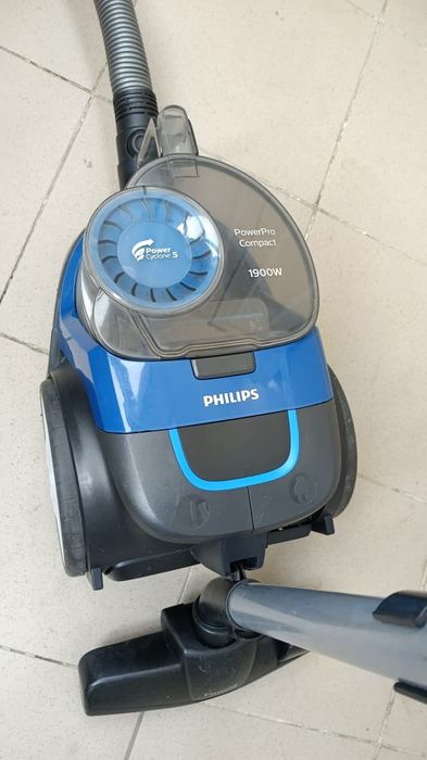 Пылесос Philips 1900w