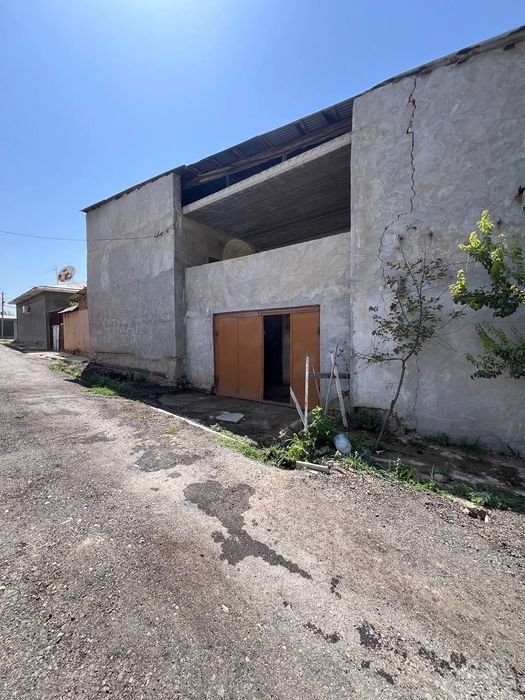 Nazarbek uy sotiladi