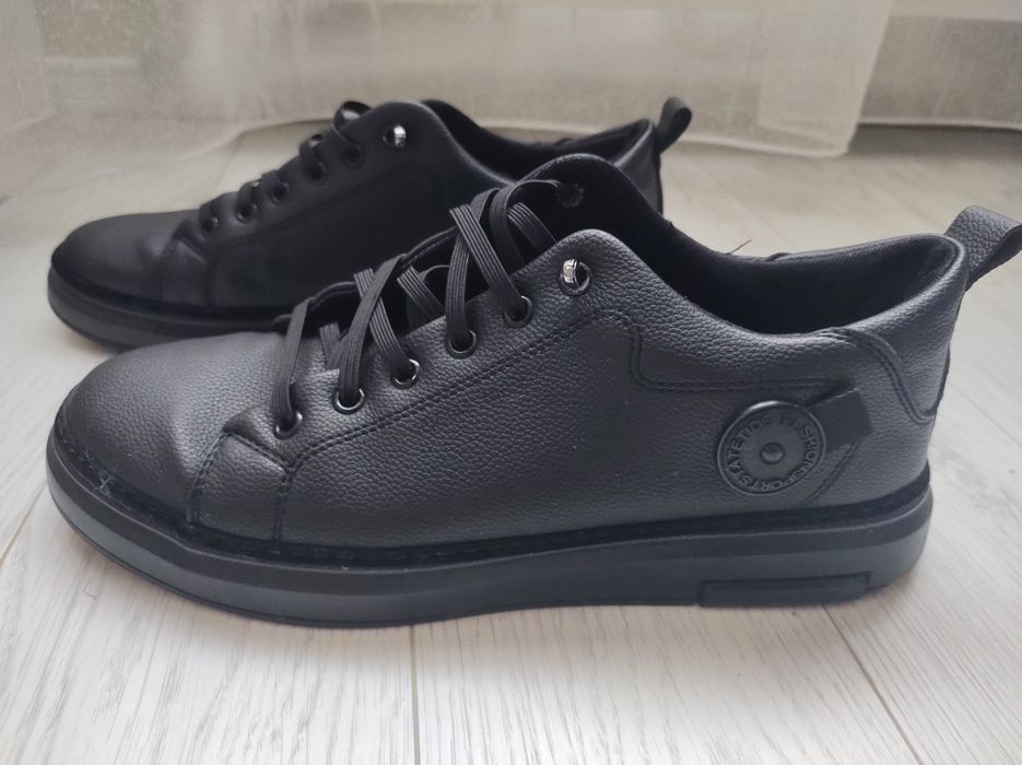 Adidași casual, stare bună - 40 lei