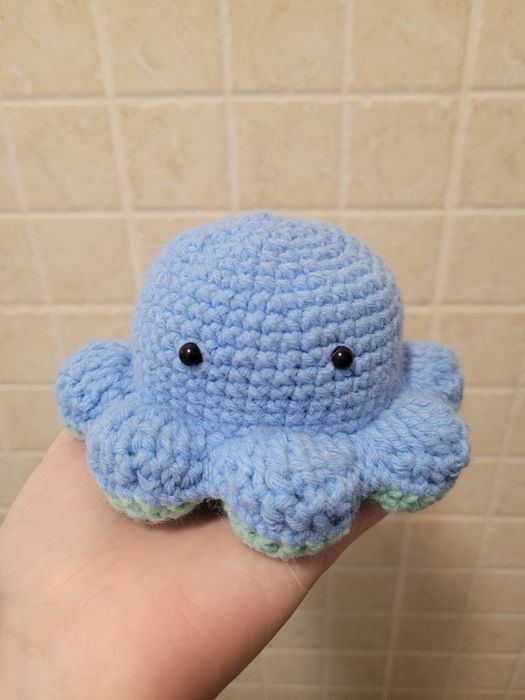 Caracatița reversibilă croșetată