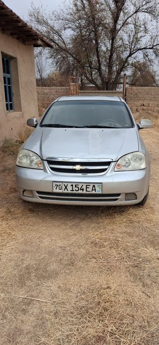 Moshina zur yahshi moshina