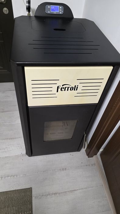 Vand termosemineu peleti Ferroli 24kw