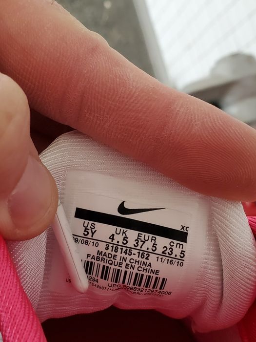 Adidași NIKE AIR, noi, originali, albi-roz, de dama