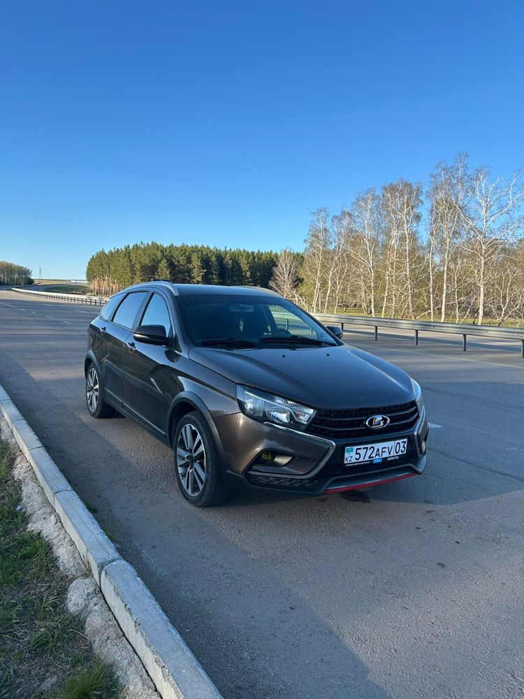 Продам Весту SW Cross