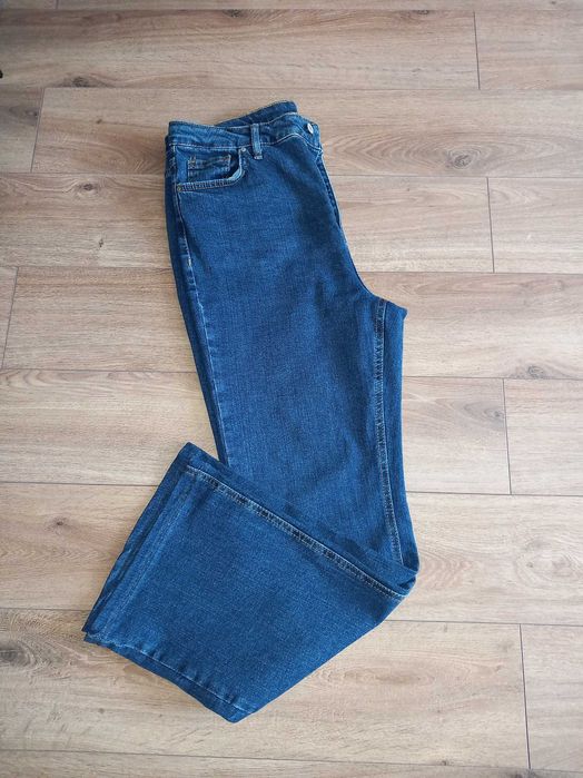 Blugi evazati dama marimea 44 /XL