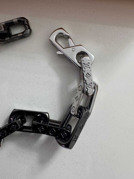 Louis Vuitton-Автентична мъжка чисто нова гривна