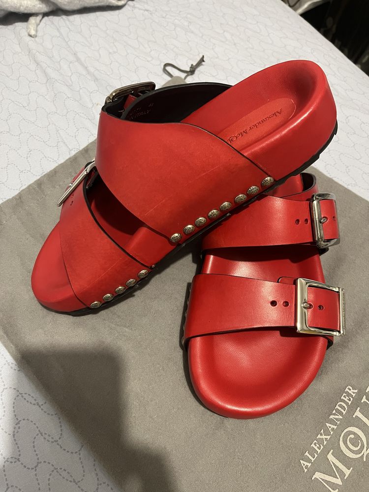 Pantofi Magnanni papuci Alexander Mcqueen si Giuseppe Zanotti