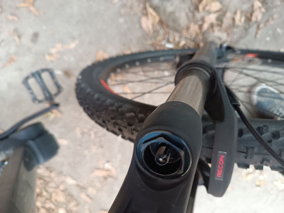 Продаю CUBE REACTION 400 электровеалосипед проктический новый.