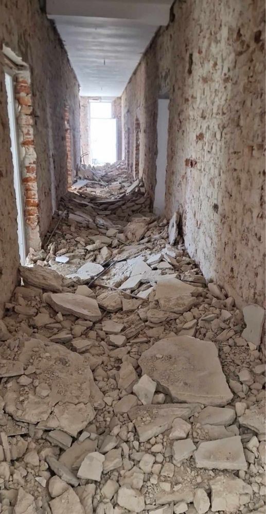 Demolări Taiere beton Decopertat gresie/faianta