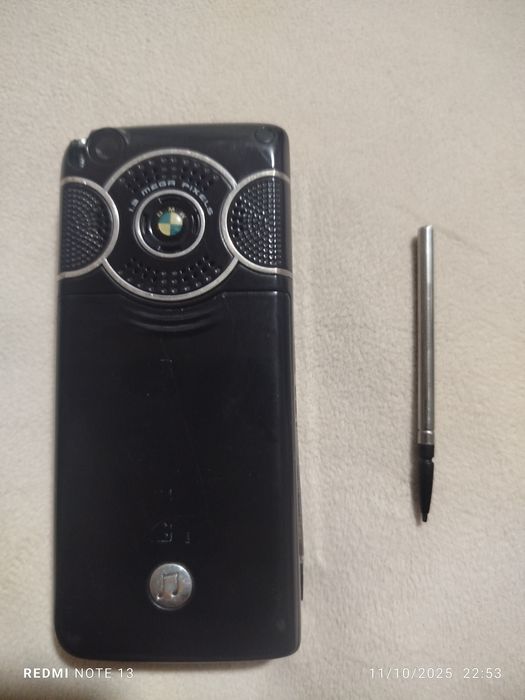 BMW telefoni 1.3 mg pixel ishlashi yahshi zur telefoncha olila srochna