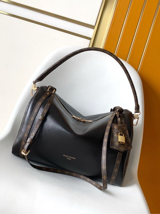 Сумка Louis Vuitton Lockme Hobo
