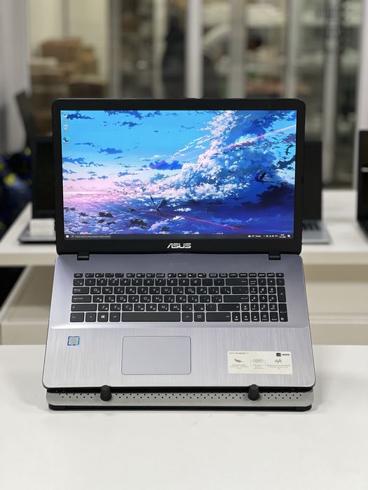 ASUS Vivobook 17” | GeForce 920MX | ОЗУ 8Gb | SSD 240Gb