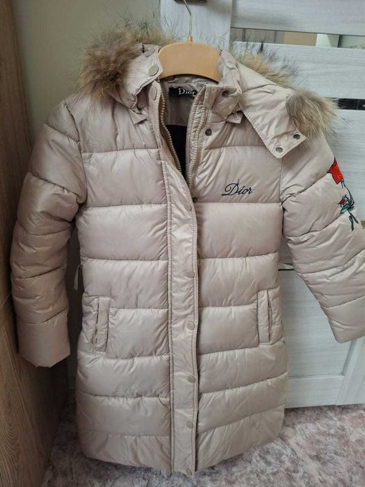 Продам детские куртки на девочку