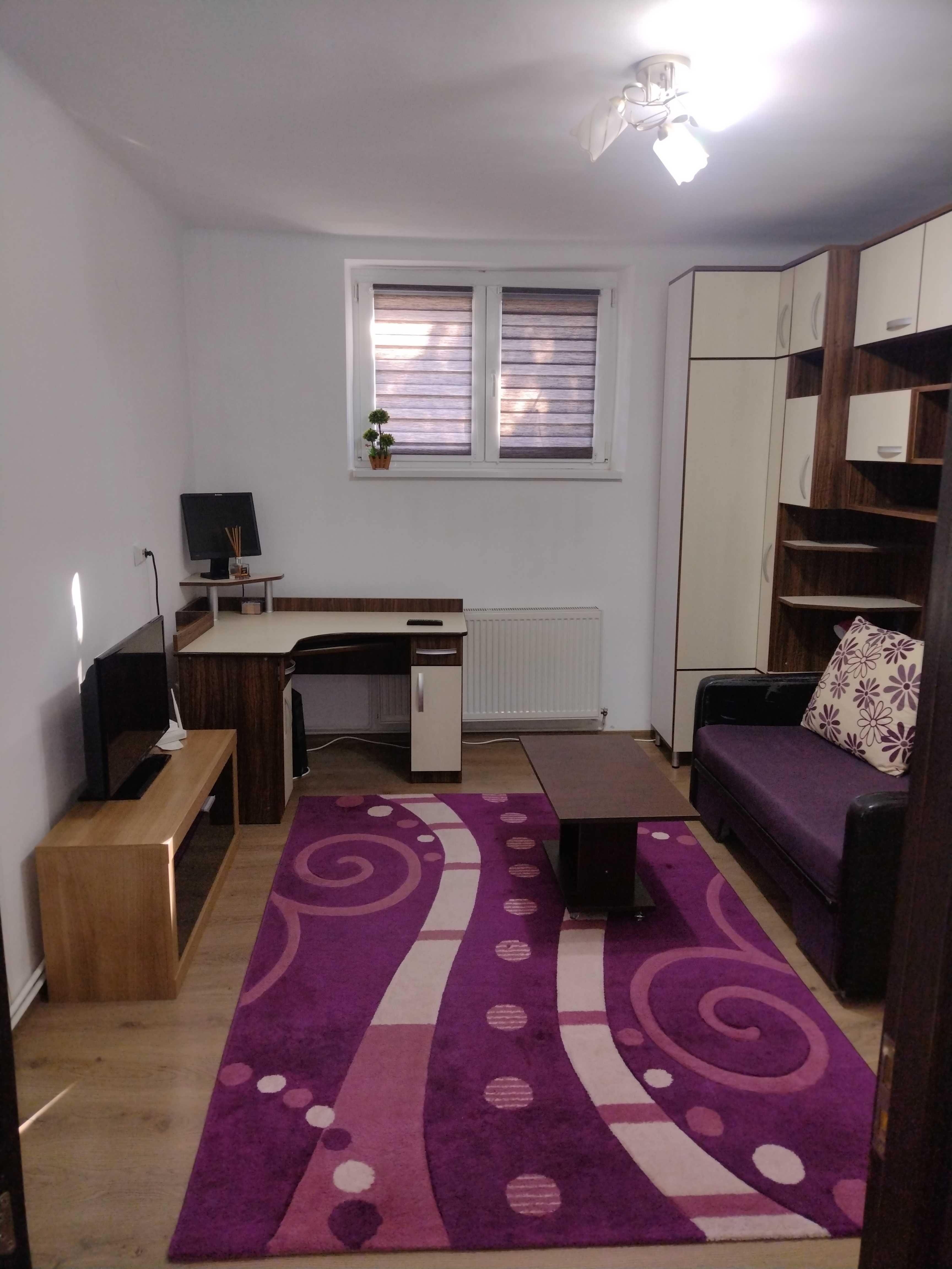 Vand apartament cu 1 camera (49,23 mp) + Pivnita