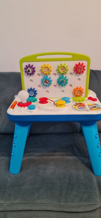 Centru activitati Baby Einstein curiosity table