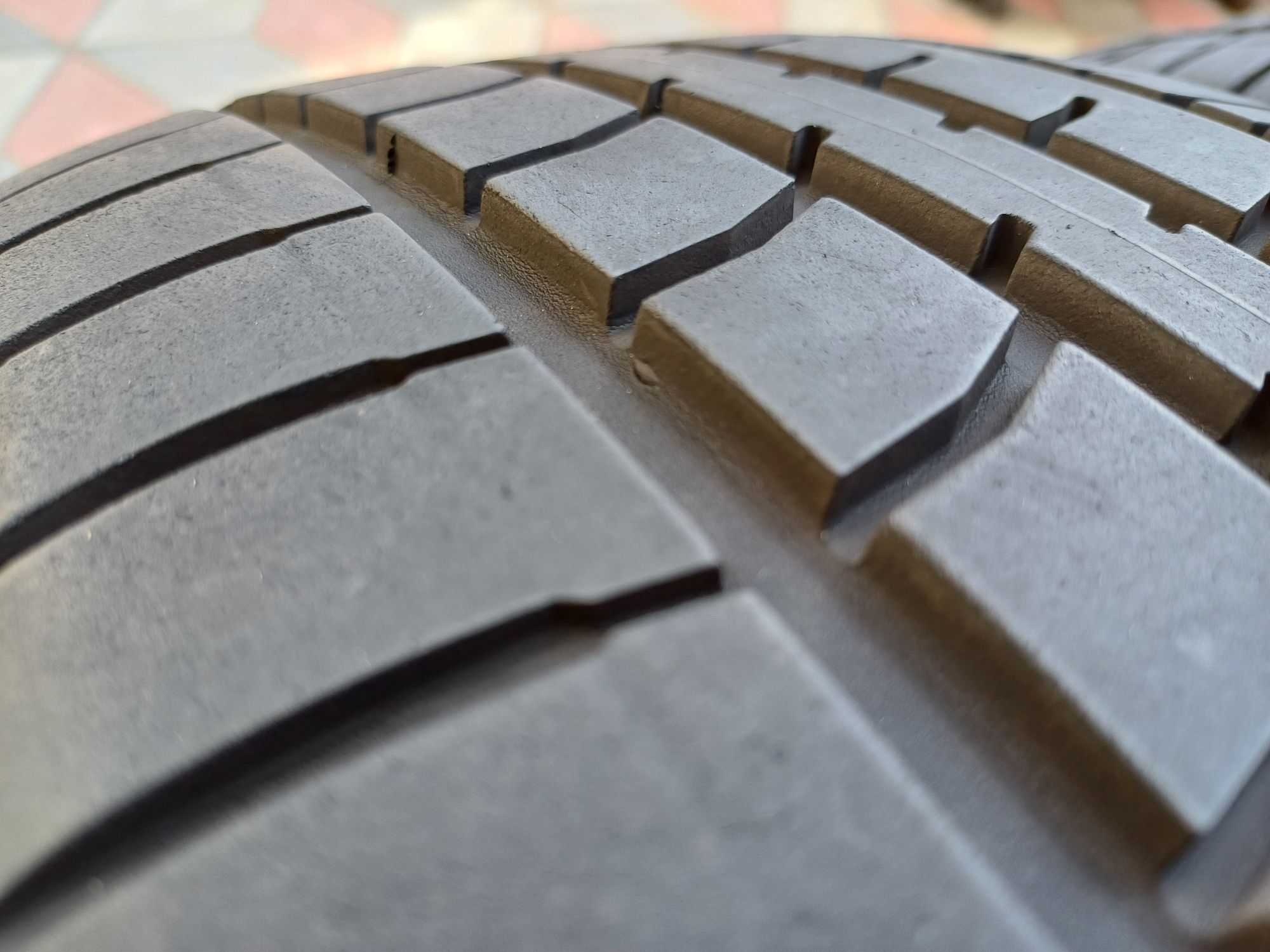 Vand 4 anvelope de vara 205 50 r17 GOODYEAR foarte bune