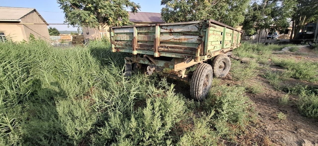 Traktor telejka barana Mala chizel kipen sotilad xolati yaxshi .Udar .